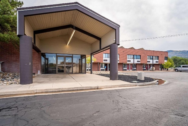 Ramada by Wyndham Cedar City image 7